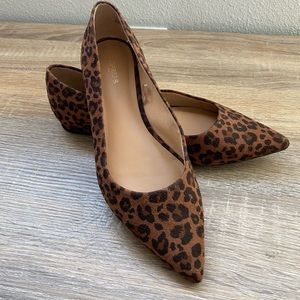 EXPRESS Manhattan Leopard Print Flats Size 7